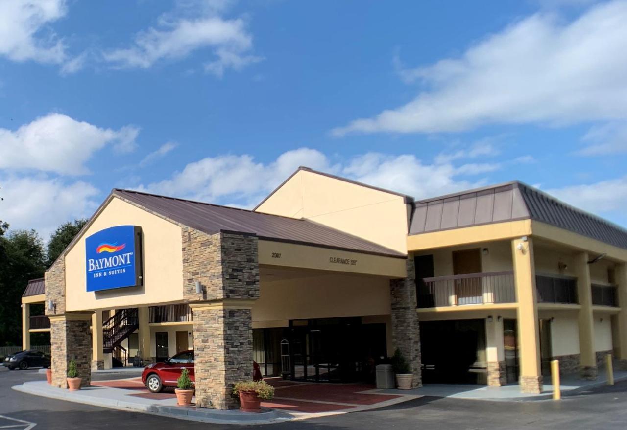 Baymont By Wyndham Griffin Hotel Exterior foto
