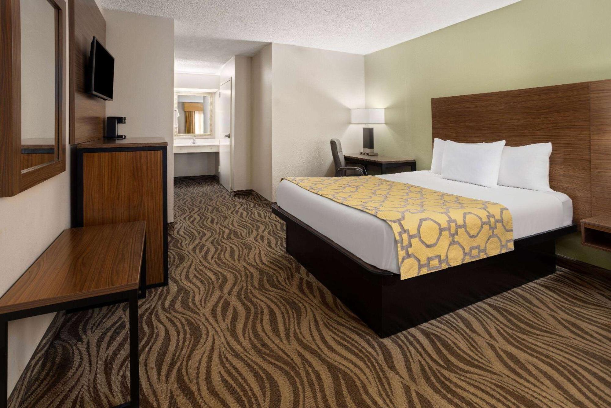 Baymont By Wyndham Griffin Hotel Exterior foto