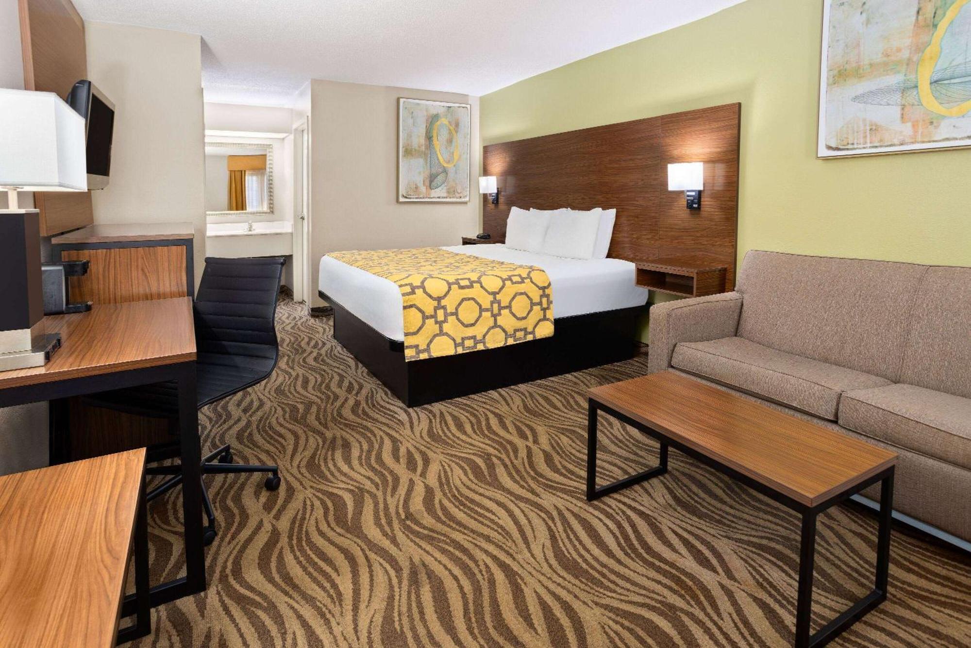 Baymont By Wyndham Griffin Hotel Exterior foto