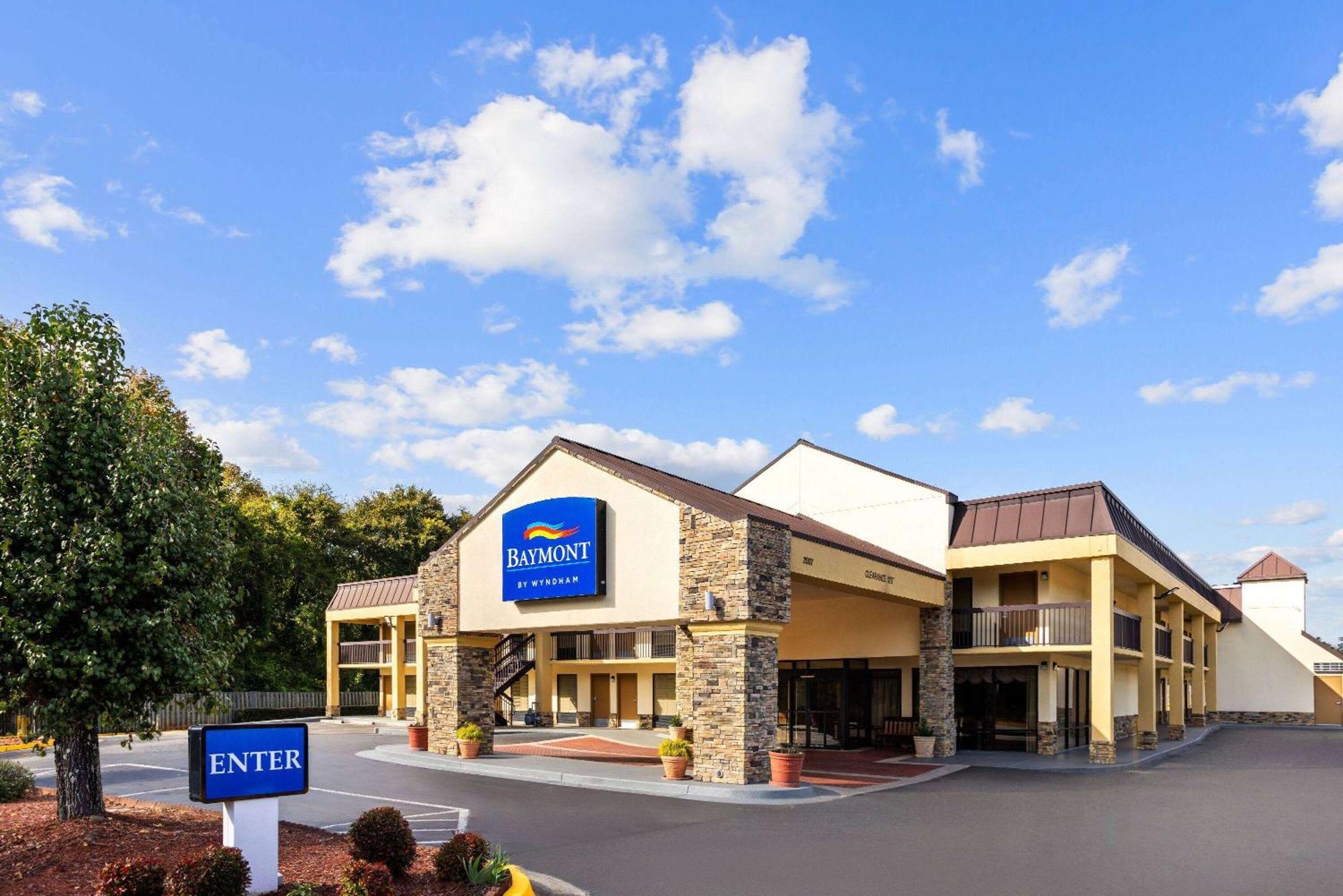 Baymont By Wyndham Griffin Hotel Exterior foto
